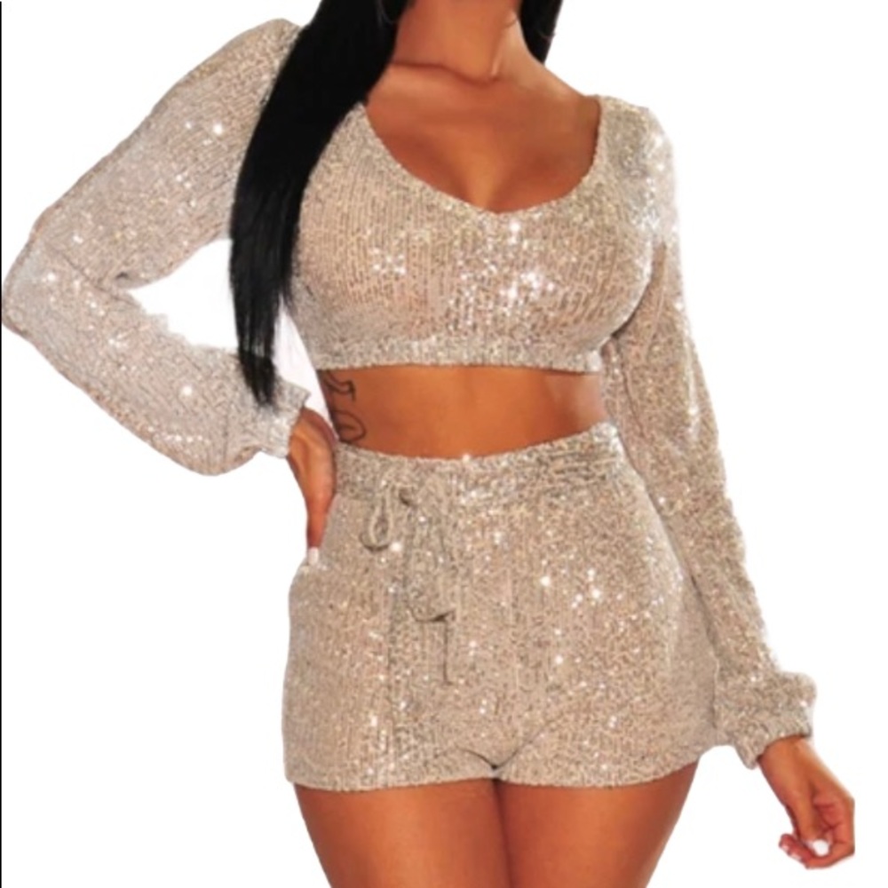 TWO PIECE SET SHORT & LONG SLEEVE TOP